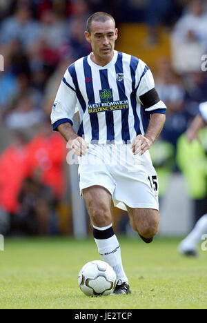 BOB TAYLOR WEST BROMWICH ALBION FC HAWTHORNS WEST BROMICH 31. August 2002 Stockfoto