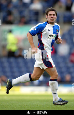 DAVID DUNN BLACKBURN ROVERS FC EWOOD PARK BLACKBURN 22. September 2002 Stockfoto