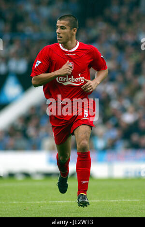 MILAN BAROS LIVERPOOL FC MAIN ROAD MANCHESTER 28. September 2002 Stockfoto