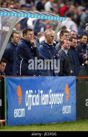 MICK MCCARTHY Republik Irland MANAGER LANSDOWNE ROAD DUBLIN 16. Oktober 2002 Stockfoto