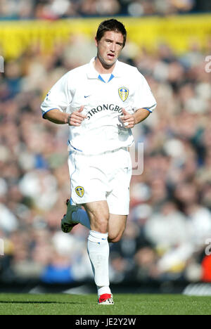 HARRY KEWELL LEEDS UNITED FC ELLAND ROAD LEEDS 19. Oktober 2002 Stockfoto