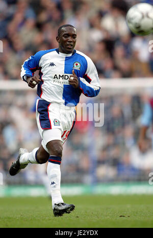 DWIGHT YORKE BLACKBURN ROVERS FC EWOOD PARK BLACKBURN 3. November 2002 Stockfoto