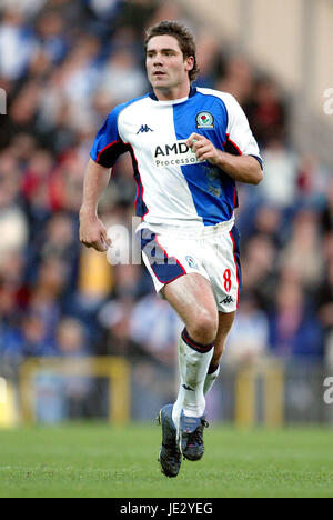 DAVID DUNN BLACKBURN ROVERS FC EWOOD PARK BLACKBURN 3. November 2002 Stockfoto