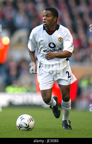 QUINTON FORTUNE MANCHESTER UNITED FC Anfield Road LIVERPOOL 1. Dezember 2002 Stockfoto