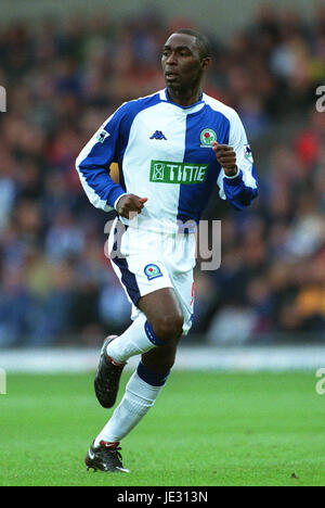 ANDY COLE BLACKBURN ROVERS FC EWOOD PARK BLACKBURN ENGLAND 12. Januar 2002 Stockfoto