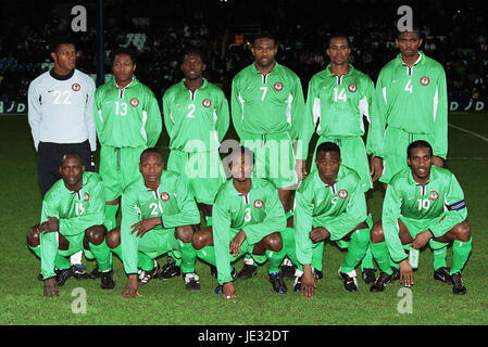 NIGERIA NIGERIA TEAMGRUPPE STADE Frankreich PARIS 27. März 2002 Stockfoto