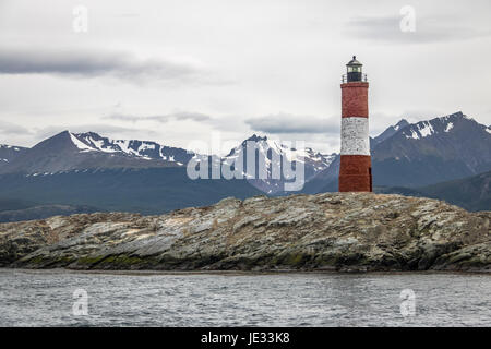 Les légions rot-weiße Leuchtturm - Beagle-Kanal, Ushuaia, Argentinien Stockfoto