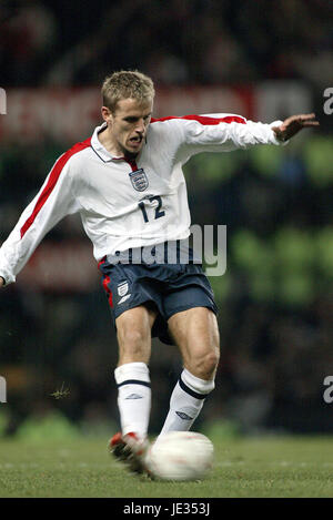 PHILIP NEVILLE ENGLAND & MANCHESTER UNITED FC OLD TRAFFORD MANCHESTER ENGLAND 16. November 2003 Stockfoto