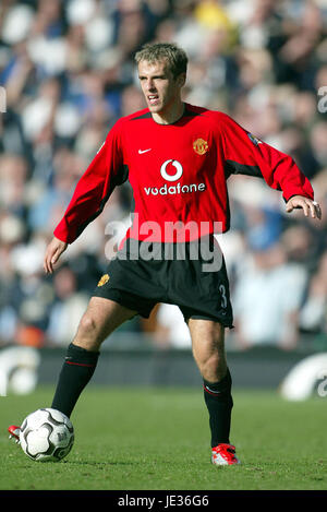 PHILIP NEVILLE MANCHESTER UNITED FC ELLAND ROAD LEEDS ENGLAND 18. Oktober 2003 Stockfoto