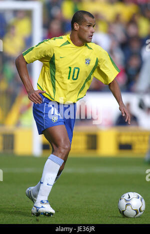 RIVALDO Brasilien WALKERS STADIUM LEICESTER ENGLAND 12. Oktober 2003 Stockfoto