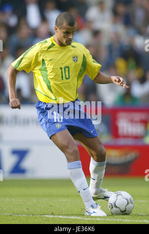 RIVALDO Brasilien WALKERS STADIUM LEICESTER ENGLAND 12. Oktober 2003 Stockfoto