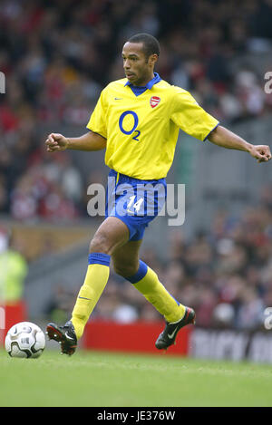 THIERRY HENRY ARSENAL FC Anfield Road LIVERPOOL ENGLAND 4. Oktober 2003 Stockfoto