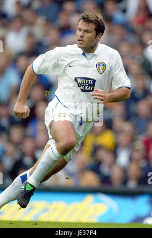 MARK VIDUKA LEEDS UNITED FC ELLAND ROAD LEEDS 20. September 2003 Stockfoto