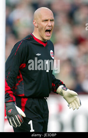 FRODE OLSEN Norwegen LANSDOWNE ROAD DUBLIN 30. April 2003 Stockfoto