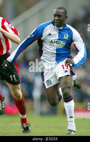 DWIGHT YORKE BLACKBURN ROVERS FC EWOOD PARK BLACKBURN 8. Februar 2003 Stockfoto