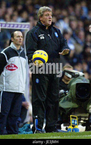 STEVE BRUCE BIRMINGHAM CITY FC MANAGER ST ANDREWS BIRMINGHAM ENGLAND 27. November 2004 Stockfoto