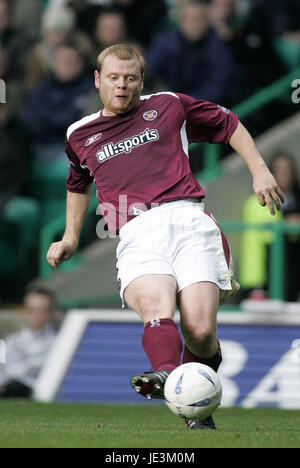 PHIL Stempel HEART OF MIDLOTHIAN FC CELTIC PARK GLASGOW SCOTLAND 16. Oktober 2004 Stockfoto