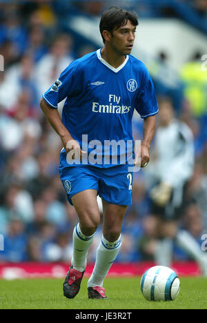 PAULO FERREIRA CHELSEA FC STAMFORD BRIDGE CHELSEA LONDON ENGLAND 28. August 2004 Stockfoto