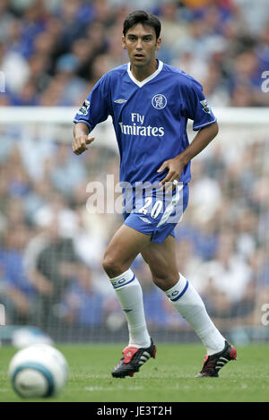 PAULO FERREIRA CHELSEA FC STAMFORD BRIDGE CHELSEA LONDON ENGLAND 15. August 2004 Stockfoto