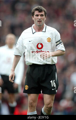 ROY KEANE MANCHESTER UTD VILLENPARK ASTON BIRMINGHAM ENGLAND 3. April 2004 Stockfoto