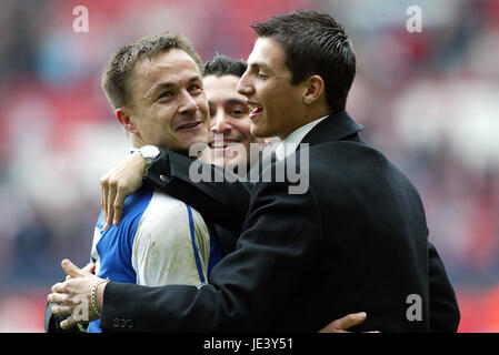 DENNIS WISE SUNDERLAND V MILLWALL OLD TRAFFORD MANCHESTER ENGLAND 3. April 2004 Stockfoto