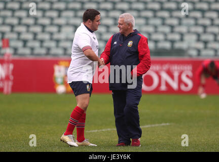 British and Irish Lions head Coach Warren Gatland mit Jamie George während der Trainingseinheit bei QBE Stadion, Auckland. Stockfoto