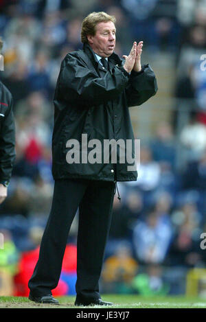 HARRY REDKNAPP PORTSMOUTH FC MANAGER EWOOD PARK BLACKBURN ENGLAND 27. März 2004 Stockfoto