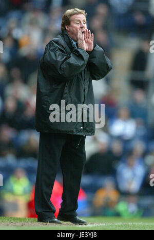 HARRY REDKNAPP PORTSMOUTH FC MANAGER EWOOD PARK BLACKBURN ENGLAND 27. März 2004 Stockfoto