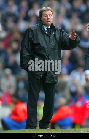 HARRY REDKNAPP PORTSMOUTH FC MANAGER EWOOD PARK BLACKBURN ENGLAND 27. März 2004 Stockfoto