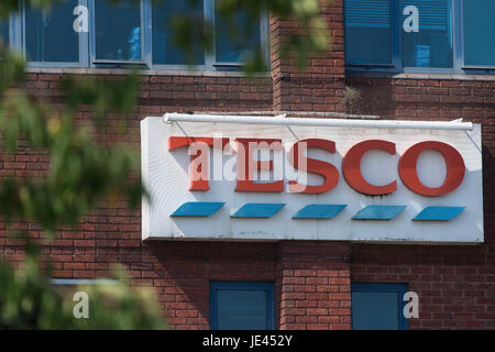Tesco Callcenter an Maes-Y-Coed Road in Cardiff, Wales, Vereinigtes Königreich. Die Website wird mit dem Verlust von 1000 Arbeitsplätzen geschlossen. Stockfoto