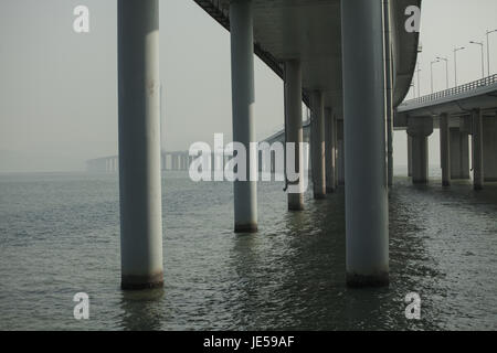 Shenzhen Bucht Brücke, Hong Kong SAR mit dem chinesischen Festland, Stadt Shenzhen, Provinz Guangdong, Volksrepublik China; Stockfoto