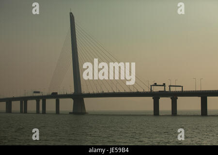 Shenzhen Bucht Brücke, Hong Kong SAR mit dem chinesischen Festland, Stadt Shenzhen, Provinz Guangdong, Volksrepublik China; Stockfoto