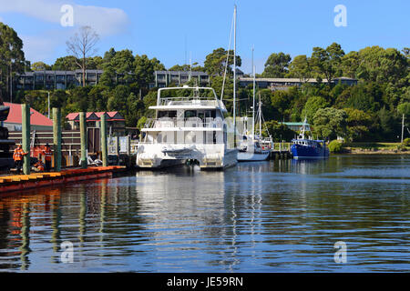 Lady Jane Franklin II, Gordon River Cruiser vertäut am Kai Strahan auf Westküste von Tasmanien, Australien Stockfoto
