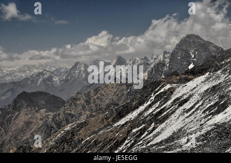 Herrliche Sicht auf den Himalaya in der Nähe von Kanchenjunga, der dritte höchste Berg der Welt Stockfoto