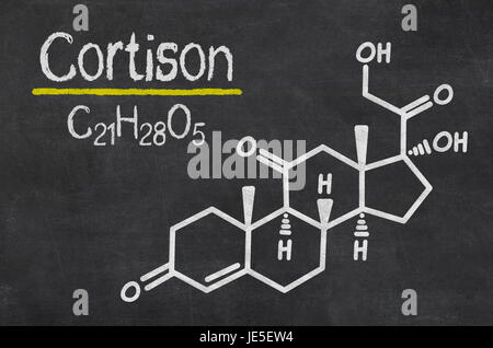 Schiefertafel Mit der Chemischen Formel von Cortison Stockfoto