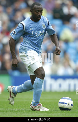 DARIUS VASSELL MANCHESTER CITY FC SPORT Stadt MANCHESTER ENGLAND 27. August 2005 Stockfoto