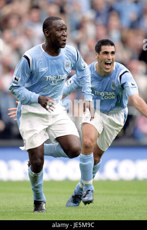 ANDREW COLE MANCHESTER CITY V PORTSMOUTH SPORT Stadt MANCHESTER ENGLAND 27. August 2005 Stockfoto