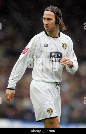 SHAUN DERRY LEEDS UNITED FC ELLAND ROAD LEEDS ENGLAND 31. Dezember 2005 Stockfoto