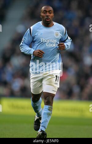 DARIUS VASSELL MANCHESTER CITY FC CITY OF MANCHESTER STADIUM MANCHESTER 26. November 2005 Stockfoto