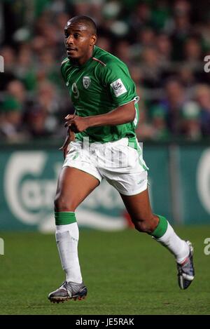 CLINTON MORRISON REP von Irland & BIRMINGHAM CI LANSDOWNE ROAD DUBLIN 12. Oktober 2005 Stockfoto