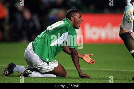 CLINTON MORRISON REP von Irland & BIRMINGHAM CI LANSDOWNE ROAD DUBLIN 12. Oktober 2005 Stockfoto