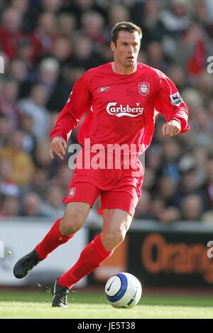 JAMIE CARRAGHER LIVERPOOL FC Anfield Road LIVERPOOL ENGLAND 2. Oktober 2005 Stockfoto