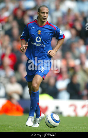 RIO FERDINAND MANCHESTER UNITED FC Anfield Road LIVERPOOL ENGLAND 18. September 2005 Stockfoto