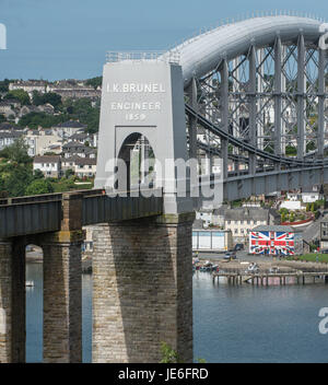 Bild von Paul Slater/PSI - Royal Albert Bridge oder Brunel Bridge zwischen Devon und Cornwall Plymouth und Saltash über den Tamar River. Stockfoto