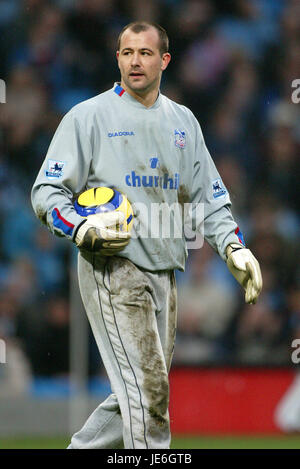 GABOR KIRALY CRYSTAL PALACE FC CITY OF MANCHESTER STADIUM MANCHESTER ENGLAND 15. Januar 2005 Stockfoto