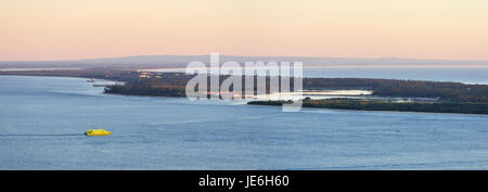 Sado Fluss Bucht und Troia Halbinsel. Portugal Stockfoto