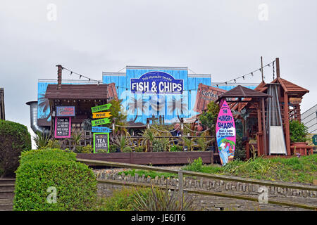 Fish &amp; Chips Restaurant am Meer in Swanage, Dorset, England Stockfoto