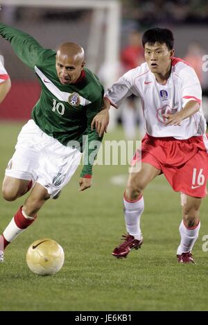 ADOLFO BAUTISTA & CHA DOO-RI Mexiko V Südkorea LOS ANGELES MEMORIAL COLISEUM LOS ANGELES USA 15. Februar 2006 Stockfoto