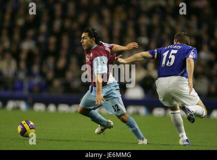 CARLOS TEVEZ & ALAN STUBBS EVERTON V WEST HAM GOODISON PARK LIVERPOOL Großbritannien 3. Dezember 2006 Stockfoto