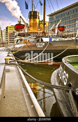 Deutschland, Hamburg, Hafen, Stadt, Sand Ziel Quay, Sand Ziel Hafen, Kai Dalmann, Magellan-Terrassen, Architektur, historische Schiff "Stettin", Stockfoto